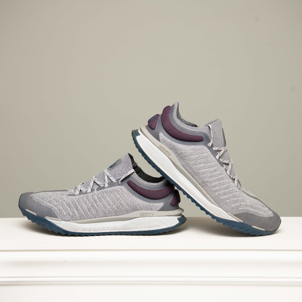 North Face Men's Sz‎ 14 VECTIV Escape Knit Trail Running Shoes Gray / White